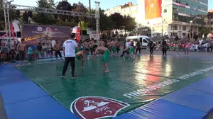 Yozgat'ta 15 Temmuz, karakucak güreşleri ile anıldı