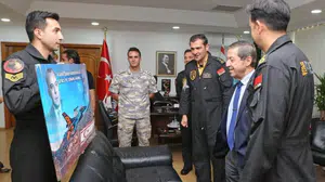Kıbrıs Barış Harekatı'nın 52. yıl dönümünde Türk F-16'larıyla gurur belirtiliyor