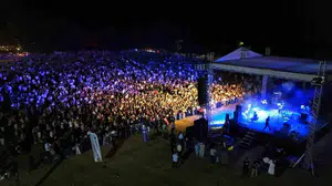 İnegöl kültür sanat festivalinin coşkusu grup imera konseriyle zirveye ulaştı