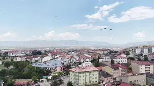Milli Savunma Bakanlığı’ndan Erzurum Kongresi için F-16 selamlama uçuşu