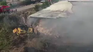 Balıkesir'de üç noktada yangınlara müdahale sürüyor