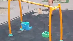 Kocaeli'de çocuk parkında bıçakla tehdit eden şahıs polis tarafından ikna edildi