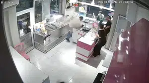 Ceyhan'da dondurmacıya yapılan silahlı saldırının görüntüleri ortaya çıktı