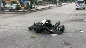 Burdur'da motosiklet kazası: sürücü ağır yaralandı