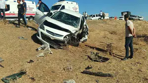 Siverek'te kafa kafaya çarpışma: 3 kişi yaralandı
