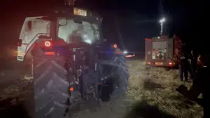 Çorum'da balya makinesi yangını geniş alana yayıldı