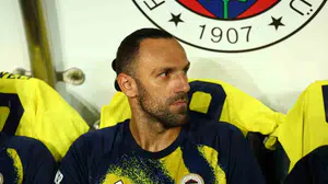 Fenerbahçe'de İsmail Kartal, Sturm Graz karşısında kadroda değişiklik yaptı