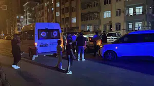 Niğde'de yol kenarında otomobilde korkunç olay: Bir kadın hayatını kaybetti, bir kişi ağır yaralı