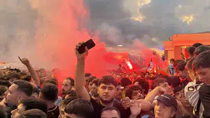 Trabzon’da futbolseverlerin coşkusu: Muhammed Salah şehre iniş yaptı