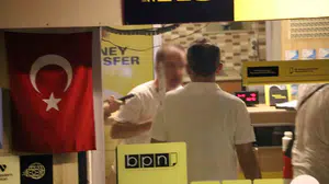 Alanya'da döviz bürosuna silahlı soygun girişimi: iş yeri sahibi direndi