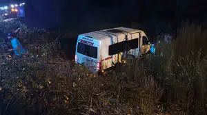 Bartın'da minibüs ile otomobil çarpıştı: 11 kişi hastaneye kaldırıldı