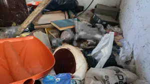 Psikolojik sorunları olan imamın lojmanında skandal görüntüler: Tonlarca çöp bulundu