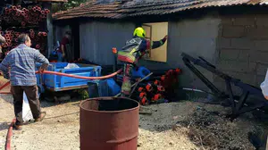 Bandırma'da dam yangını paniğe yol açtı