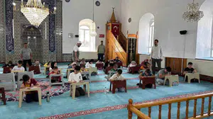Dumlupınar'da yaz kur'an kursu öğrencileri bilgi birikim sınavında ter döktü