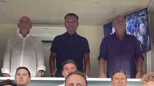Fatih Terim, Muğla derbisinde tribünden maçı takip etti
