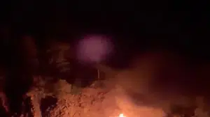 Antalya'da koyda demirli tur teknesinde yangın: yaralanan yok