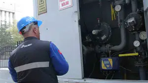 Erzurum Adliyesi'ndeki yangında iki kişi dumandan etkilendi