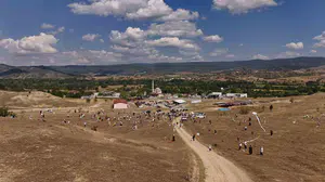 Taşköprü festivalinde gökyüzü uçurtmalarla renklendi