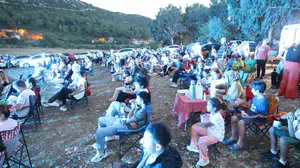 Kozan'da açık hava sineması ile sosyal etkinliklere renk katıldı