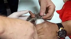 Bitlis'te parmağı sıkışan çocuğa itfaiye müdahalesi: kurtarıldı