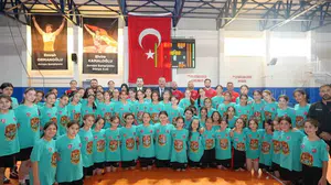 Üzümlü'de milli güreşçiler için önemli gelişim kampı açıldı