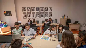 Mersin'deki çocuklar teknoloji atölyesinde geleceğe yön veriyor