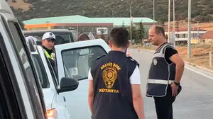 Tavşanlı'da huzur operasyonu: 1,5 milyon lira ceza kesildi