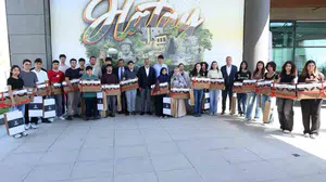 Hatay'ın başarılı öğrencileri ödüllerini aldı: Başkan Öntürk, burs desteği müjdesi verdi