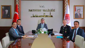 Bayburt valisi, yurt güvenliği için önemli toplantıya katıldı