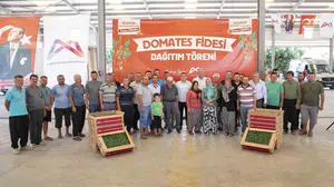 Mersin’de 200 üreticiye domates fideleri verildi
