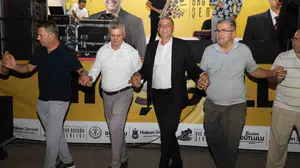 Bağ Bozumu Şenliği'nde Aşağıçobanisa'da coşkulu konser ve söyleşi