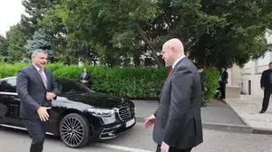 Bakan Çiftçi, Tiflis'te hayatını kaybeden polisleri unutmadı