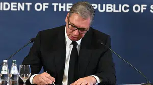Sırbistan Cumhurbaşkanı Aleksandar Vucic istifa etti
