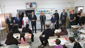 Ağrı'da uyum haftası ile öğrencilerin okula başlangıç heyecanı başladı