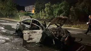 Alanya'da seyir halindeki otomobil alev alev yandı