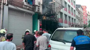 Bakırköy'deki otelde korkutan yangın: Ekipler seferber oldu