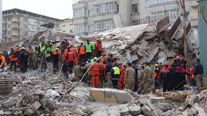 Malatya'da enkaz demirleri davasında ilk duruşma yapıldı