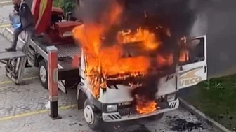 Bursa’da taşınma sırasında dehşet: Vinçli kamyon alev alev yandı!