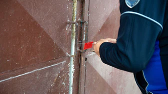 Seyhan’da gıda güvenliği operasyonu: Çürük tavuklar yakalandı!