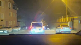 Bursa’da eve operasyon: Silah ve mermi ele geçirildi, yakınlar polise saldırdı!