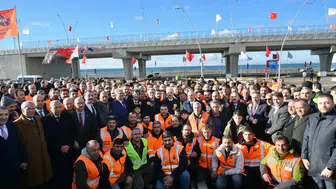 Van Çevre Yolu’nda 28 kilometrelik bölüm trafiğe açıldı: Sınır kapılarına kesintisiz ulaşım sağlandı