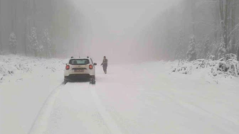 Kastamonu’da kar sürprizi... Doğa beyaza büründü, manzara hayran bıraktı!