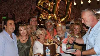 Fedon 80. yaşını Bodrum'da kutladı: Yaş sadece bir sayıdan ibaret