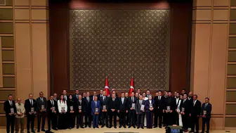 Uzak Şehir’e 11. Anadolu Medya Ödülleri’nde Yılın Dizisi ödülü