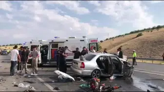 Malatya'da 3 araç birbirine girdi: 8 yaralı