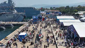 Mavi Vatan’da yerli teknoloji gururu: Binlerce ziyaretçi TCG Anadolu için sıraya girdi!