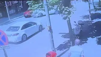 Eskişehir'de U dönüşü yapmak istedi, karşıdan gelen otomobille çarpıştı