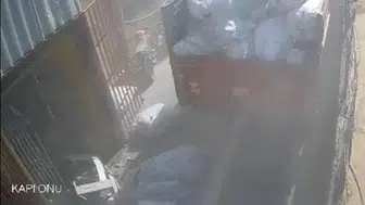 Gaziosmanpaşa’da yük asansörü 4’üncü kattan düştü, işçi ağır yaralandı