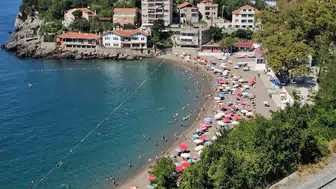 4 günlük yasak sona erdi: Zonguldaklı halk Kapuz Plajı'na akın etti