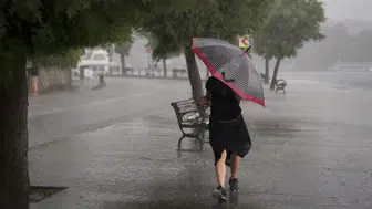 Meteoroloji'den kritik uyarı: Sıcaklıklar düşüyor, fırtına ve sağanak geliyor